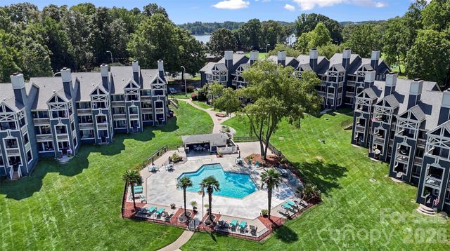 2121 Regatta Lane 303, Denver, NC 28037