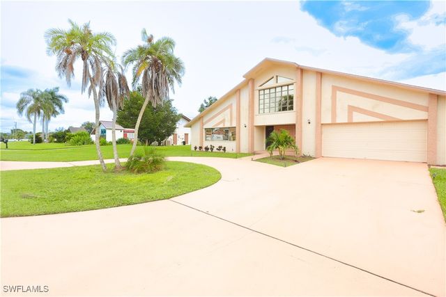 1434 Archer ST, Lehigh Acres, FL 33936