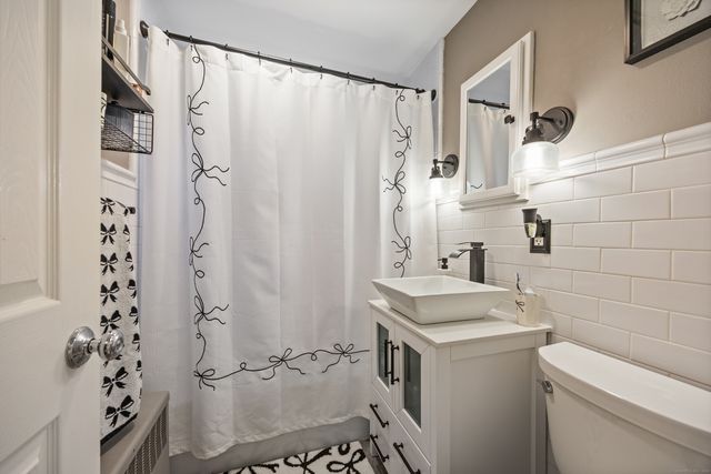 14 Wildwood Road, Cromwell, CT 06416