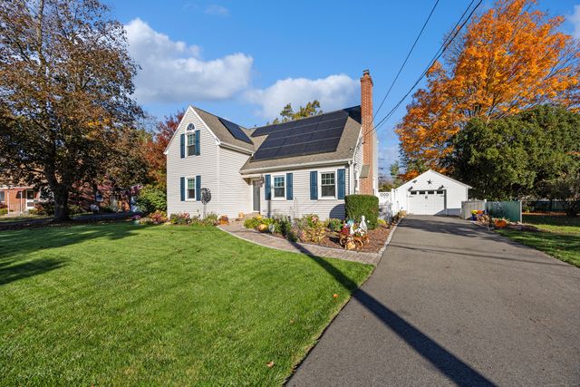 14 Wildwood Road, Cromwell, CT 06416