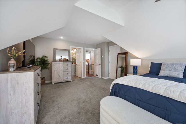 14 Wildwood Road, Cromwell, CT 06416