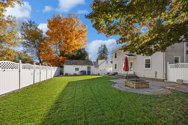 14 Wildwood Road, Cromwell, CT 06416