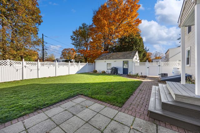 14 Wildwood Road, Cromwell, CT 06416