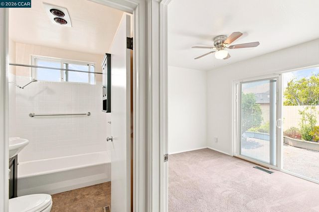 689 Linda Mar Blvd, Pacifica, CA 94044