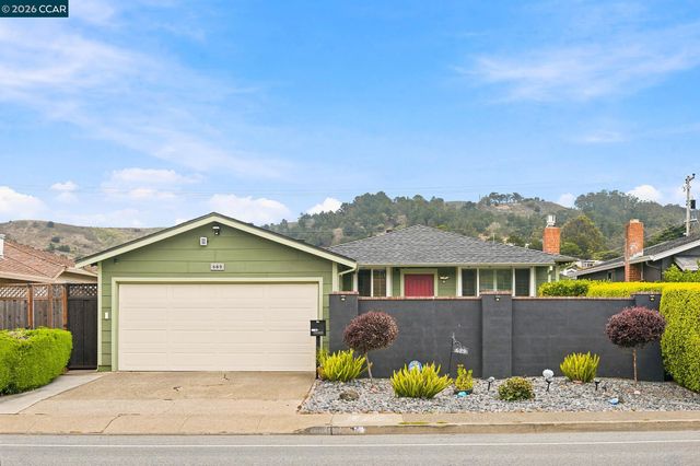 689 Linda Mar Blvd, Pacifica, CA 94044