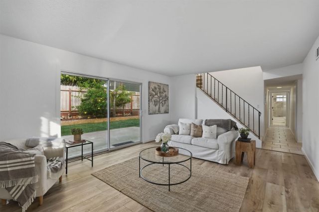 1806 Stewart St, Oceanside, CA 92054