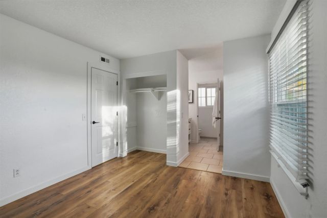 1806 Stewart St, Oceanside, CA 92054