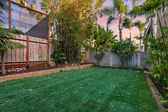 1806 Stewart St, Oceanside, CA 92054