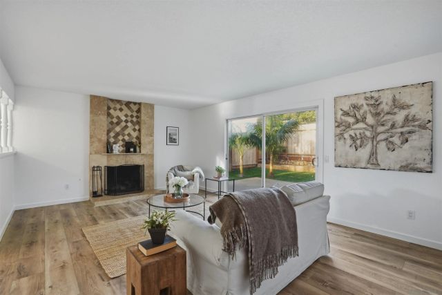 1806 Stewart St, Oceanside, CA 92054