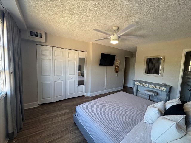 3315 58TH AVENUE S 201, St Petersburg, FL 33712