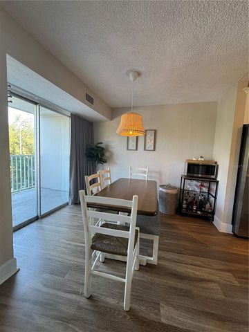 3315 58TH AVENUE S 201, St Petersburg, FL 33712