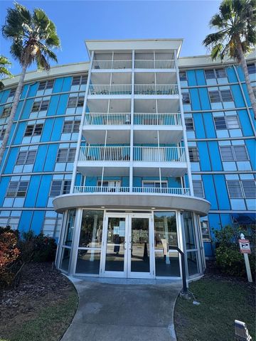 3315 58TH AVENUE S 201, St Petersburg, FL 33712