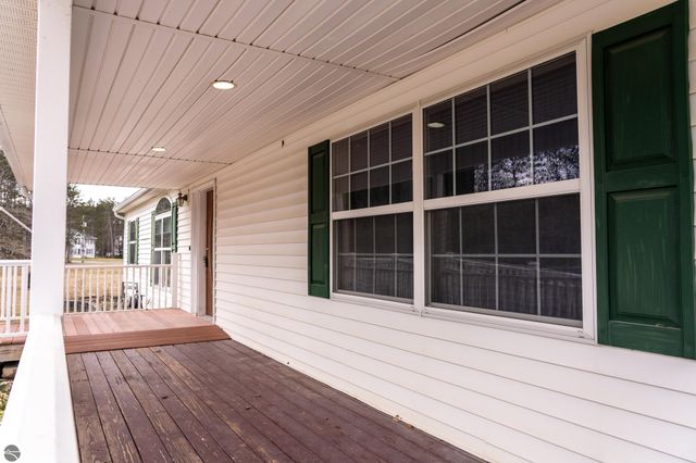 28 W Broomfield Road, Mt Pleasant, MI 48858