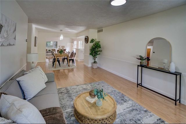 1363 Ranchland Drive, Mayfield Heights, OH 44124