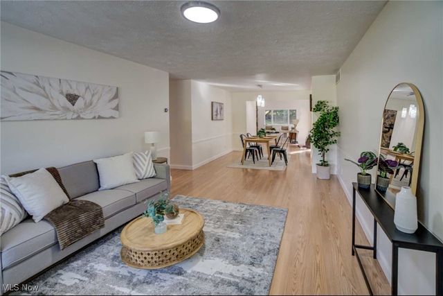 1363 Ranchland Drive, Mayfield Heights, OH 44124