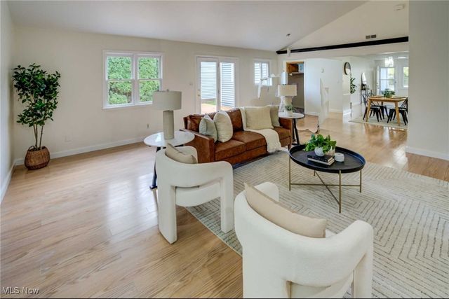 1363 Ranchland Drive, Mayfield Heights, OH 44124