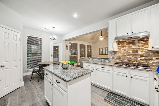 5902 Ambassador Lane, Rowlett, TX 75089