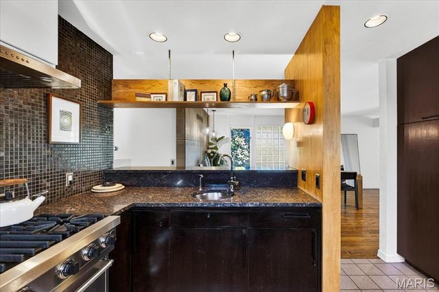 1248 Laclede Station Road, Richmond Heights, MO 63117