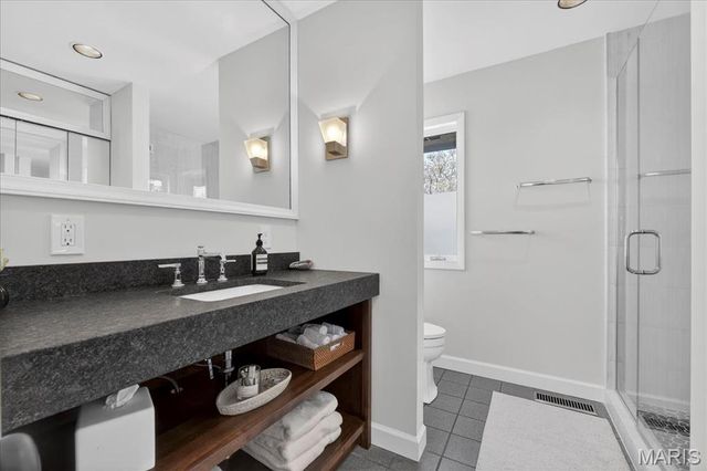 1248 Laclede Station Road, Richmond Heights, MO 63117