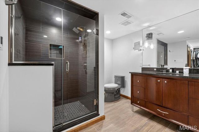 1248 Laclede Station Road, Richmond Heights, MO 63117