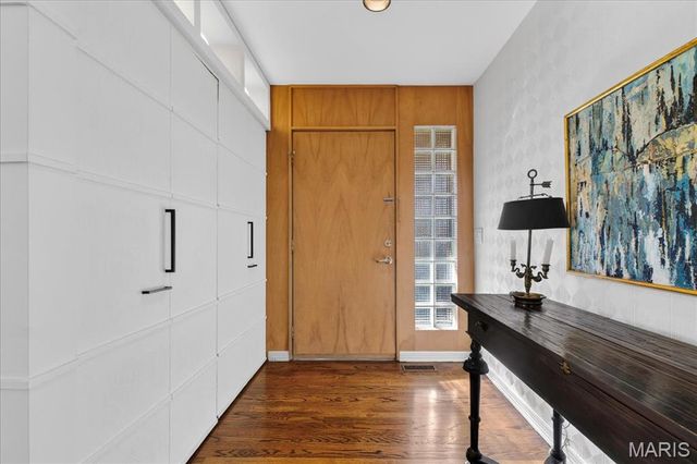 1248 Laclede Station Road, Richmond Heights, MO 63117