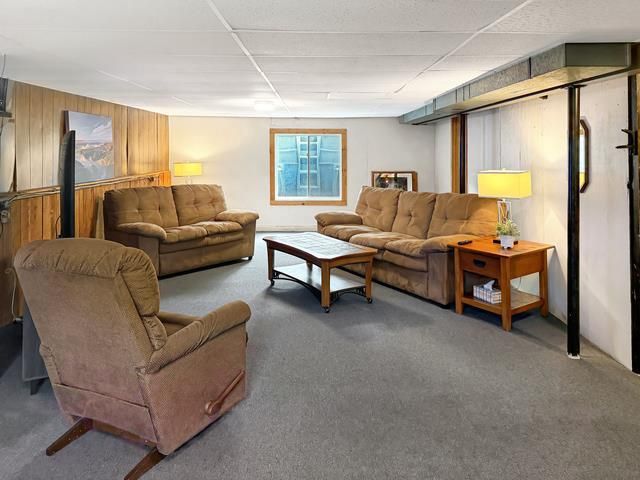 1003 MEADOW LANE, Neenah, WI 54956