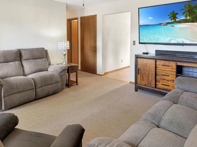 1003 MEADOW LANE, Neenah, WI 54956
