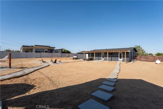 4726 Avenida La Flora Desierta, Joshua Tree, CA 92252