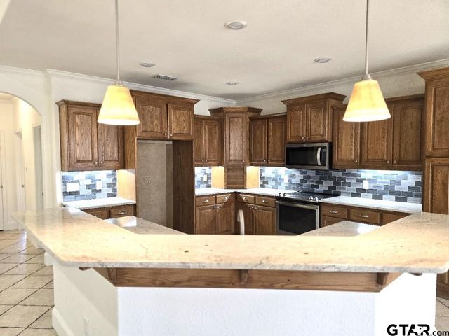 5603 Thomas Nelson, Tyler, TX 75707