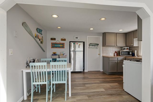 10333 Walnut Drive, Three Rivers, MI 49093