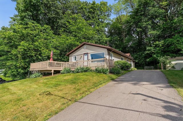 10333 Walnut Drive, Three Rivers, MI 49093