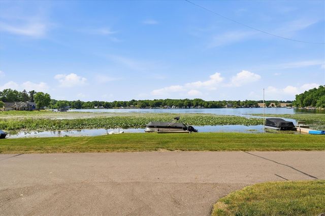 10333 Walnut Drive, Three Rivers, MI 49093