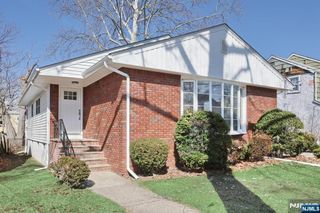 133 Church Street, Bergenfield, NJ 07621