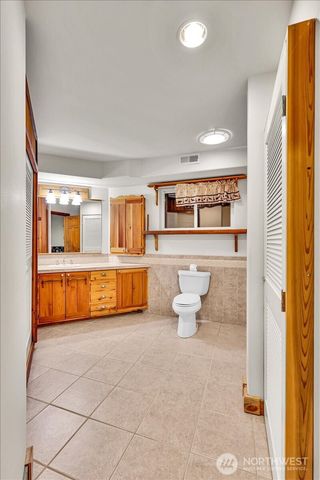 17049 Lake Point Drive SE, Yelm, WA 98597