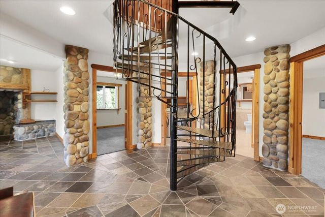 17049 Lake Point Drive SE, Yelm, WA 98597