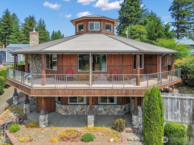17049 Lake Point Drive SE, Yelm, WA 98597