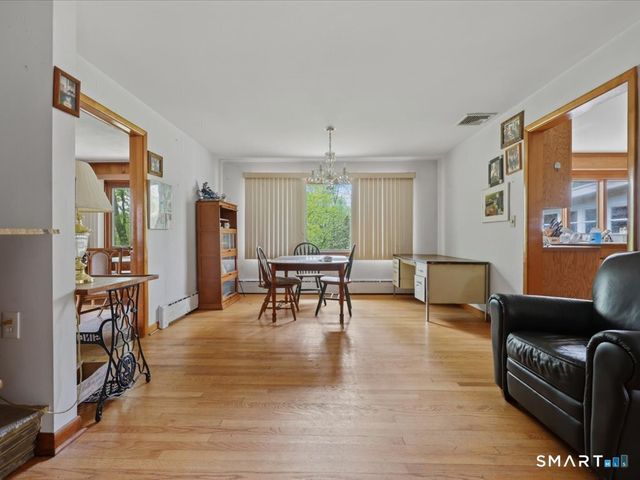 95 Westwood Drive, Easton, CT 06612