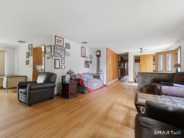 95 Westwood Drive, Easton, CT 06612
