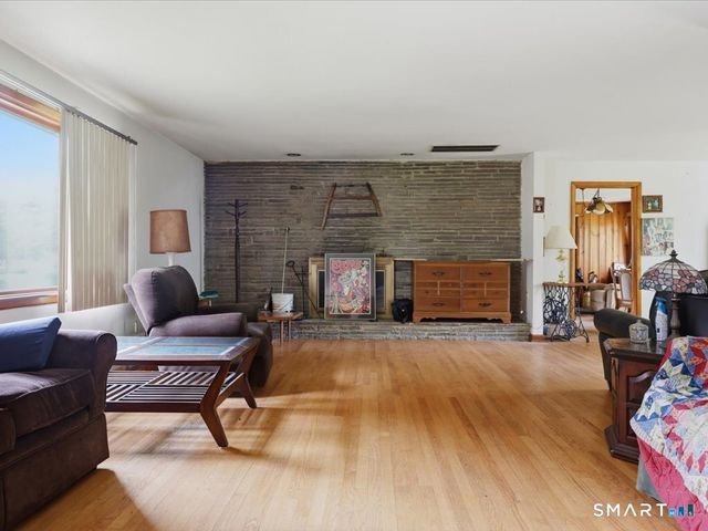 95 Westwood Drive, Easton, CT 06612