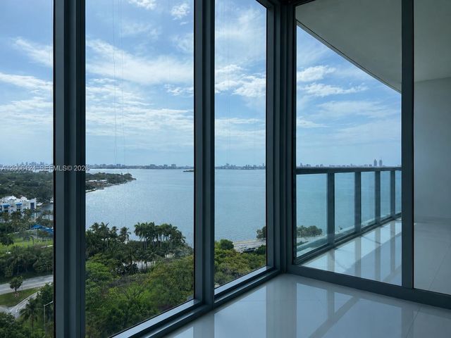 601 NE 36th St 1404, Miami, FL 33137