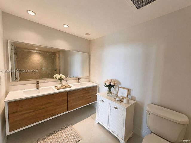 601 NE 36th St 1404, Miami, FL 33137