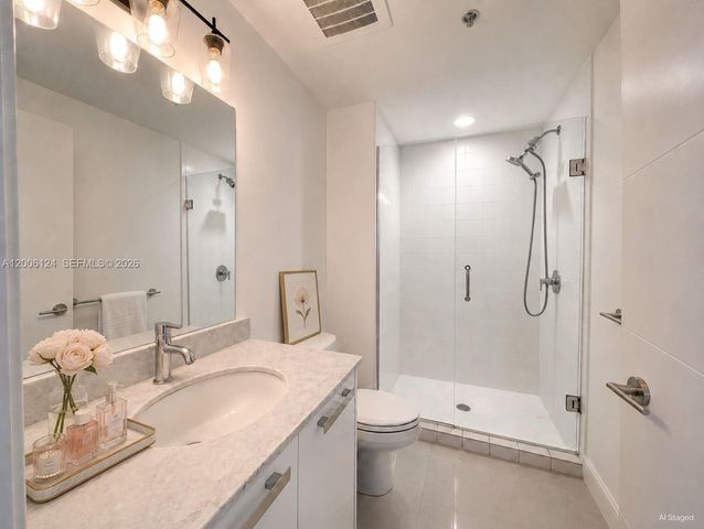 601 NE 36th St 1404, Miami, FL 33137