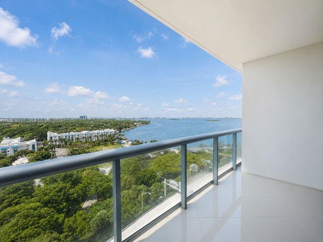 601 NE 36th St 1404, Miami, FL 33137