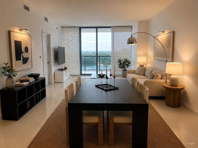 601 NE 36th St 1404, Miami, FL 33137
