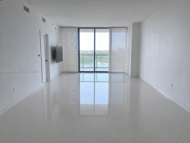 601 NE 36th St 1404, Miami, FL 33137