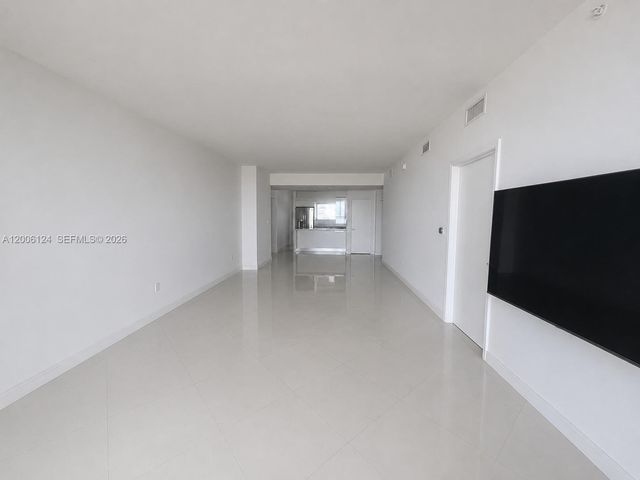 601 NE 36th St 1404, Miami, FL 33137