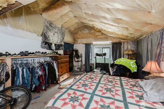 10012 Brush Arbor Lane NW, Seabeck, WA 98380