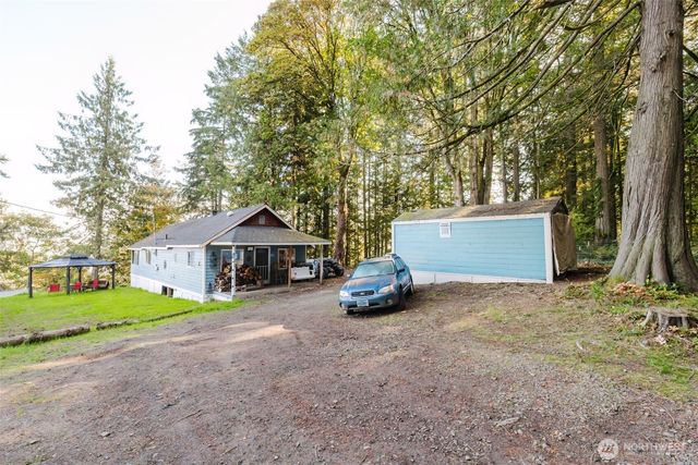 10012 Brush Arbor Lane NW, Seabeck, WA 98380