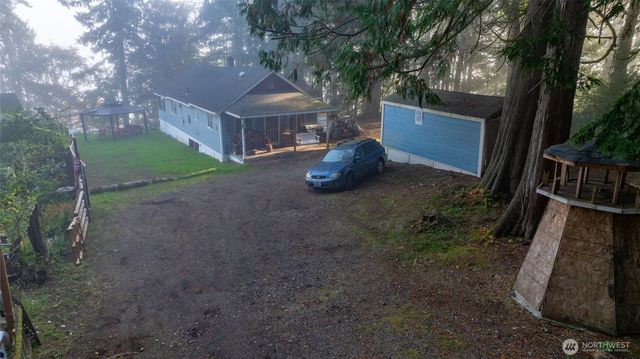 10012 Brush Arbor Lane NW, Seabeck, WA 98380