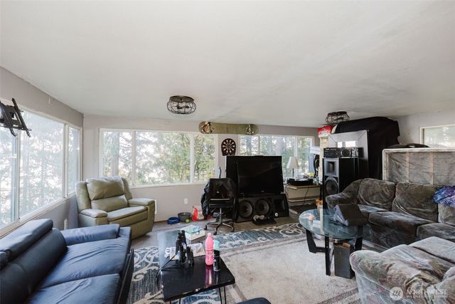 10012 Brush Arbor Lane NW, Seabeck, WA 98380